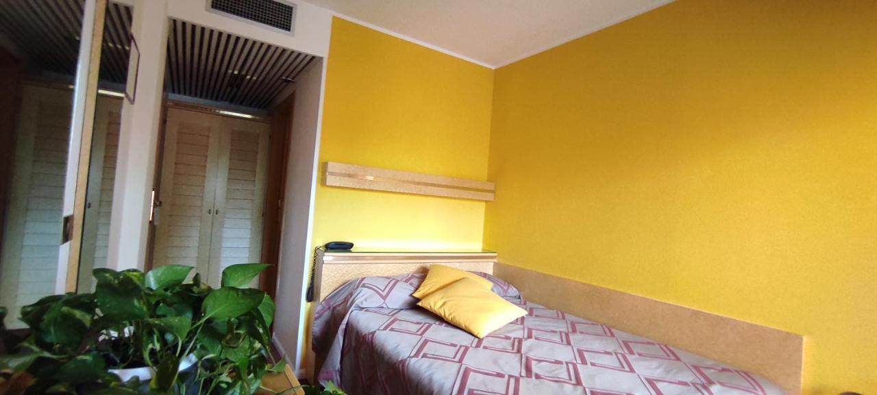 Hotel Antares 格拉多 外观 照片